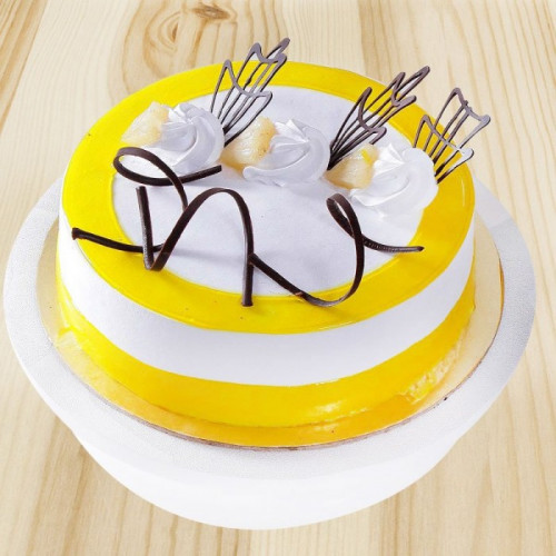 Pineapple Garnish Cake Pineapple Garnish Cake