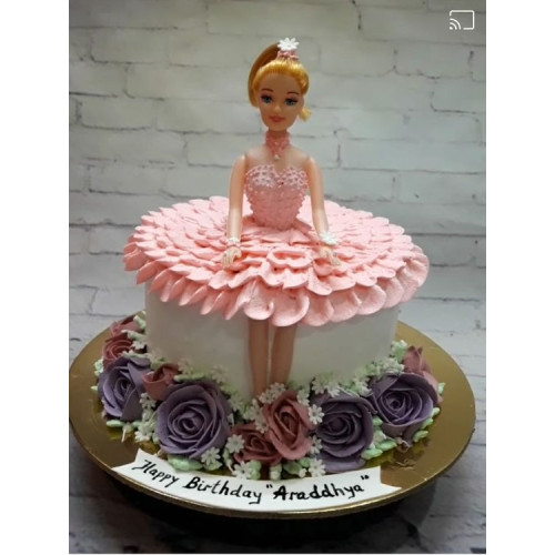 Pin by Marlene Machin on Buttercream cakes | Princess doll cake, Barbie cake  designs, Barbie doll birthday cake