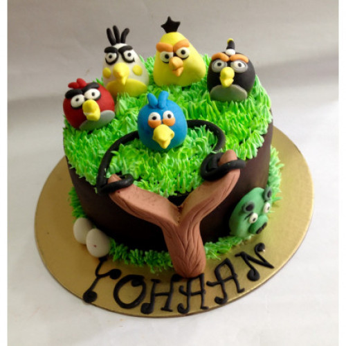 Angry Bird With Egg Cake