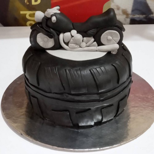 Bike On Tyre Cake