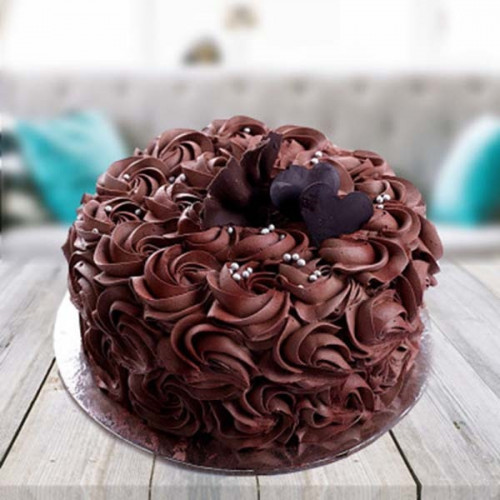 Chocolate Roses Cake