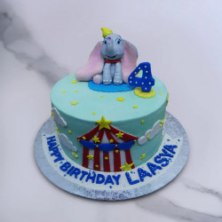 Dumbo Theme Cake