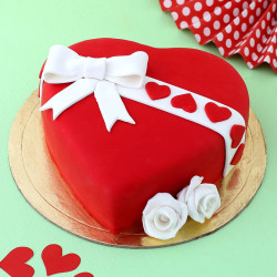 Gift Heart Cake