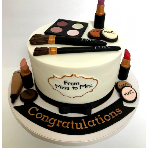 Miss Makeup Cake