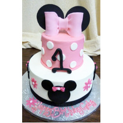 Minnie Mouse Cake 