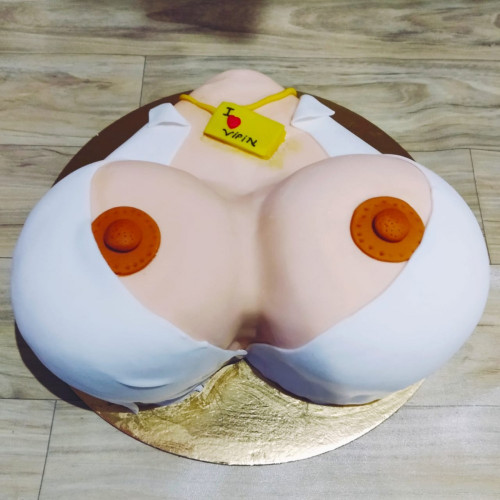 Boobs Nipple Cake