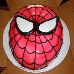 Spiderman Face Cake