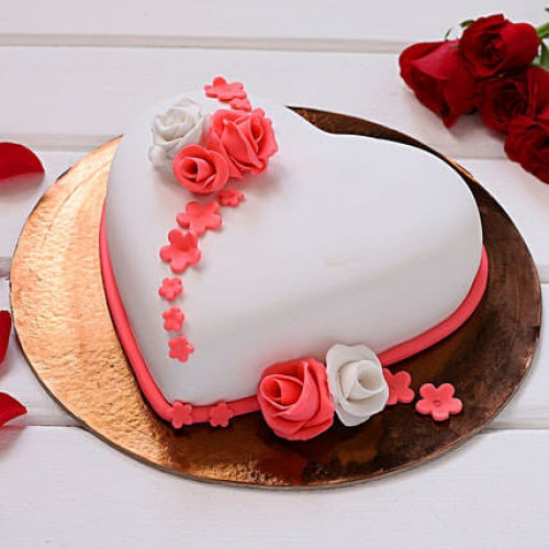 Sweet Love Cake