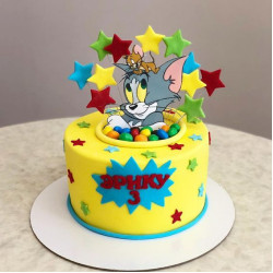 Tom & Jerry Yellow Cake